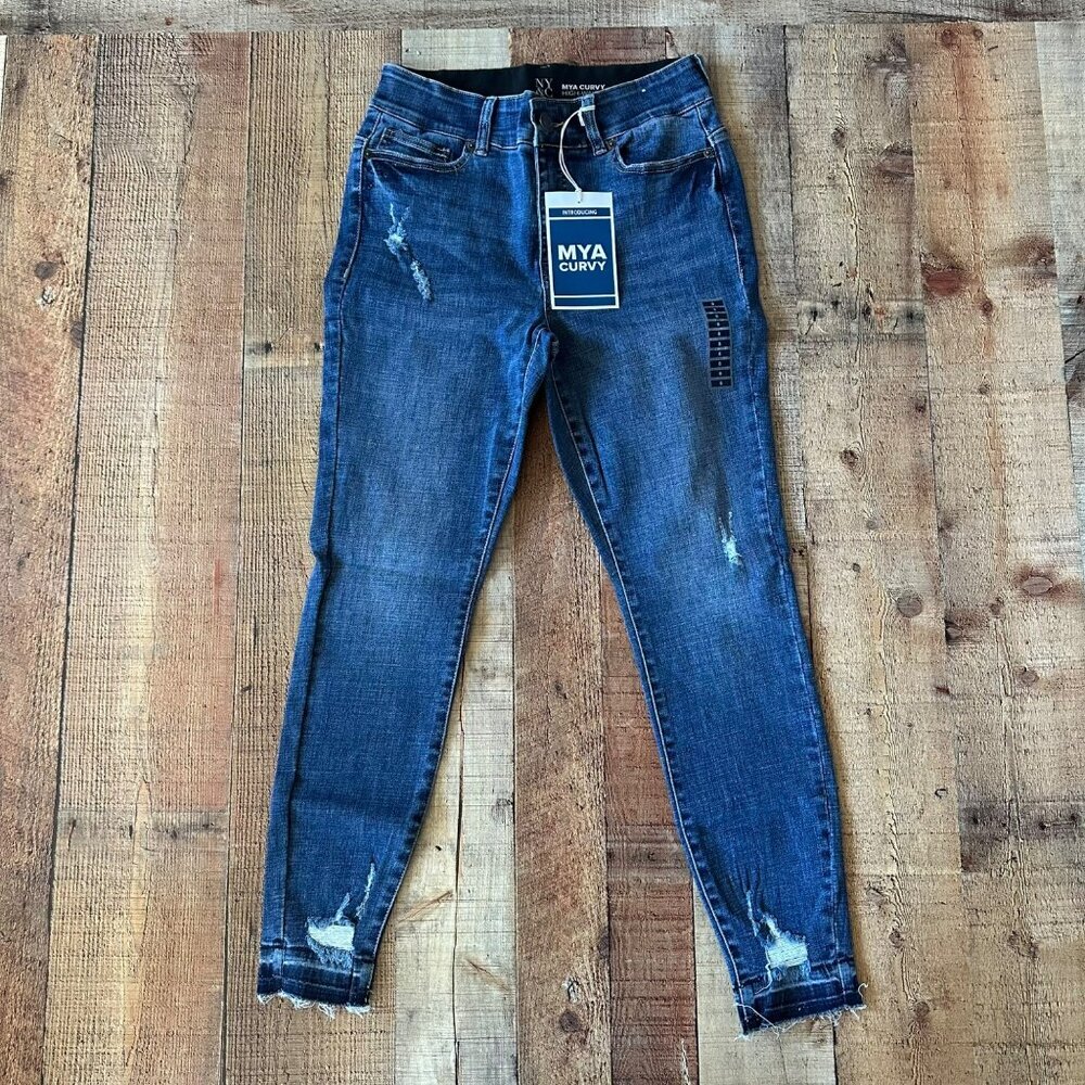 NY&C Women's Size 8 Mya Curvy High Waisted Skinny Jeans with Raw Hem Detail